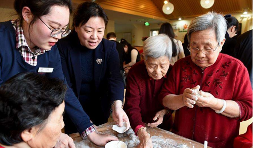 北京养老护理员将享受最高1500元/月岗位津贴 职业技能等级与岗位津贴挂钩（最新发布）